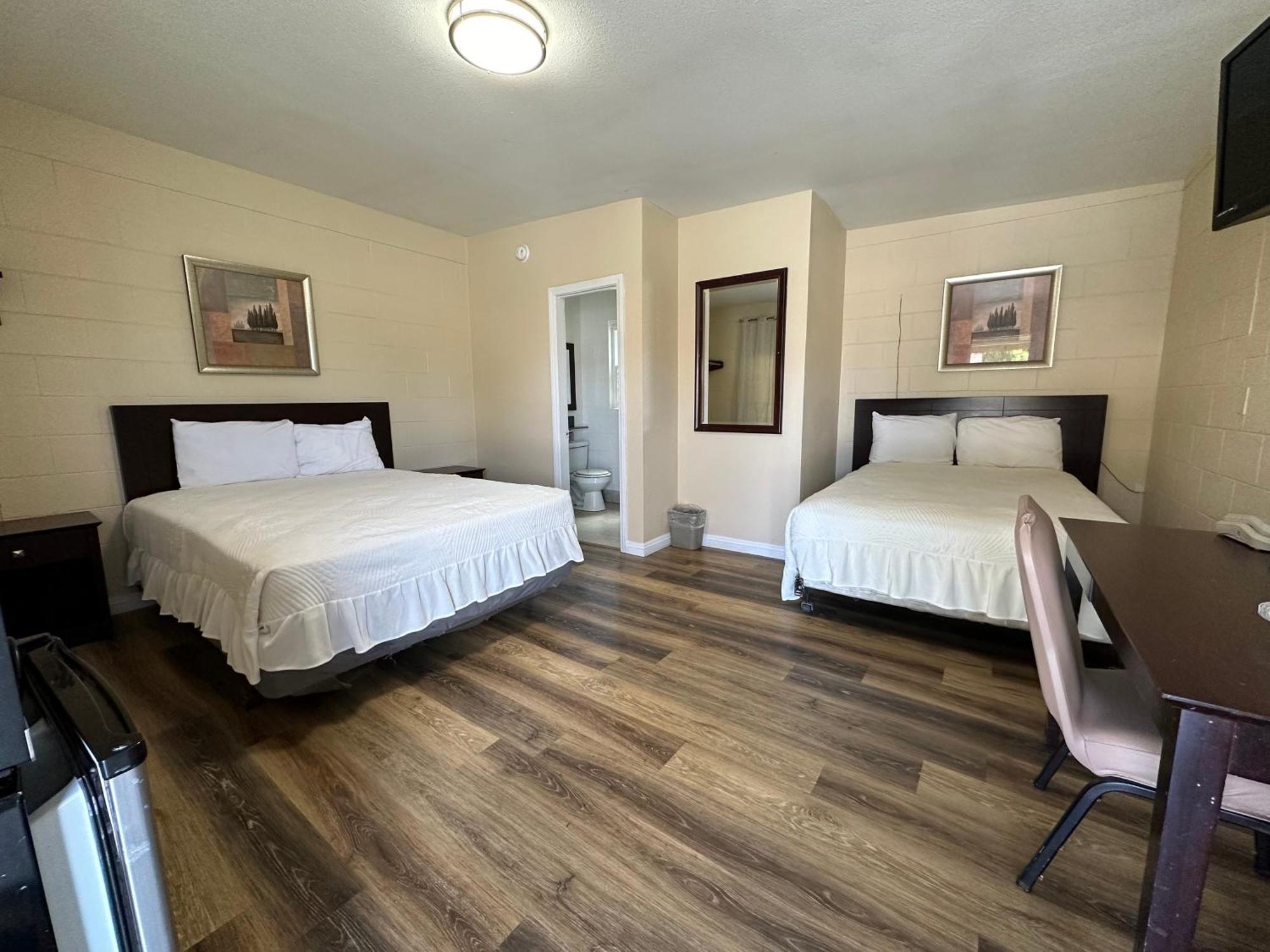 Royal Inn And Suites Hemet Kültér fotó