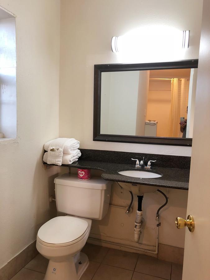Royal Inn And Suites Hemet Kültér fotó