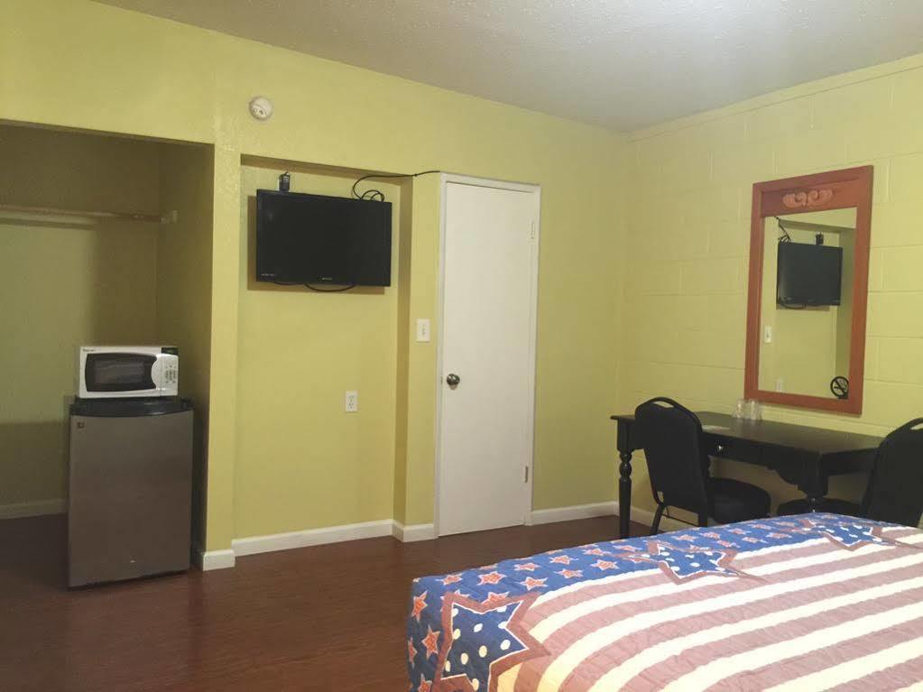 Royal Inn And Suites Hemet Kültér fotó