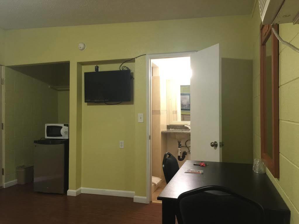 Royal Inn And Suites Hemet Kültér fotó